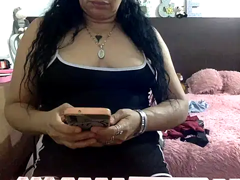 Snapshot of mommy-flabia chatting on July 2026 02:13:02 AM mommy-flabia online show from July 2026 02:13:02 AM