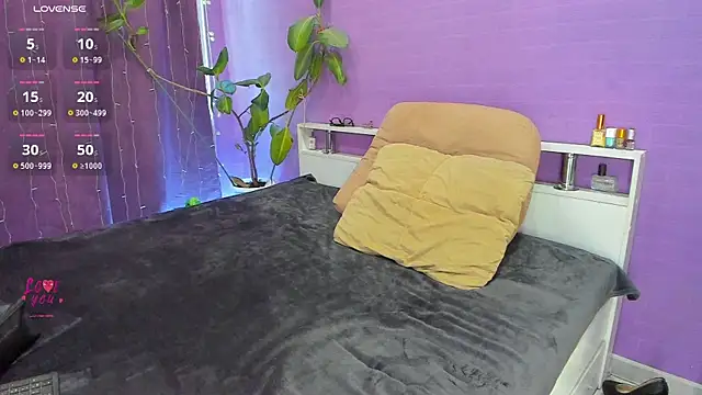 NicolePepper online show from June 2026 12:55:01 PM