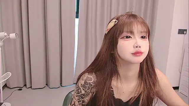 Snapshot of yan-0705 chatting on July 2026 11:17:02 AM yan-0705 online show from July 2026 11:17:02 AM