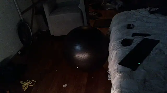 Clevername90 online show from December 2025 09:27:02 AM