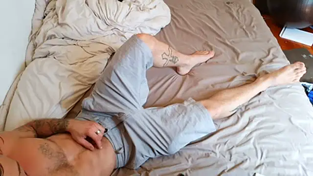 Snapshot of Clevername90 chatting on April 2026 07:29:01 PM Clevername90 online show from April 2026 07:29:01 PM