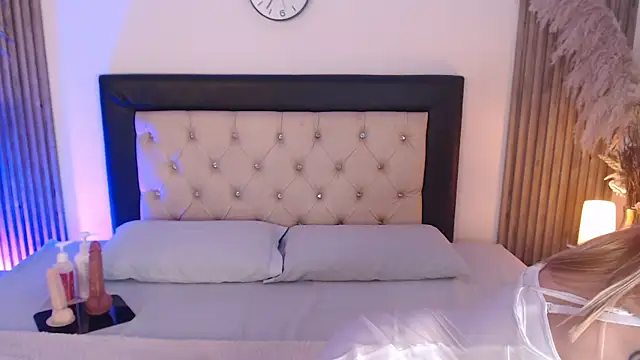 Sia Foxx01 online show from July 2026 03:22:01 AM