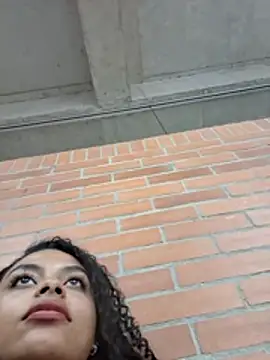 scarlett  3 online show from May 2026 04:27:02 PM
