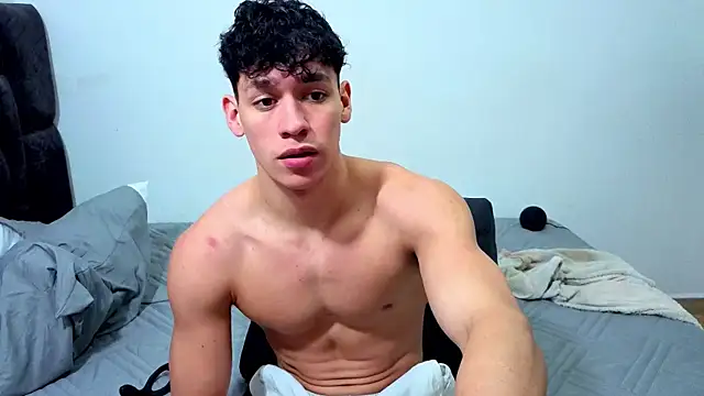 Luke Muscle online show from July 2026 08:11:02 PM