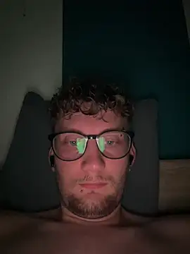 Snapshot of Stefan4513 chatting on July 2026 11:25:02 AM Stefan4513 online show from July 2026 11:25:02 AM