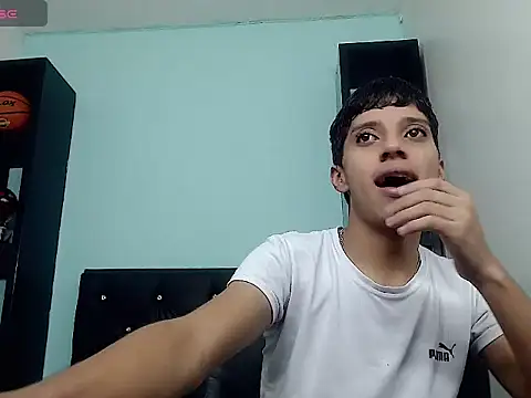 jl brayan12 online show from May 2026 04:25:02 PM