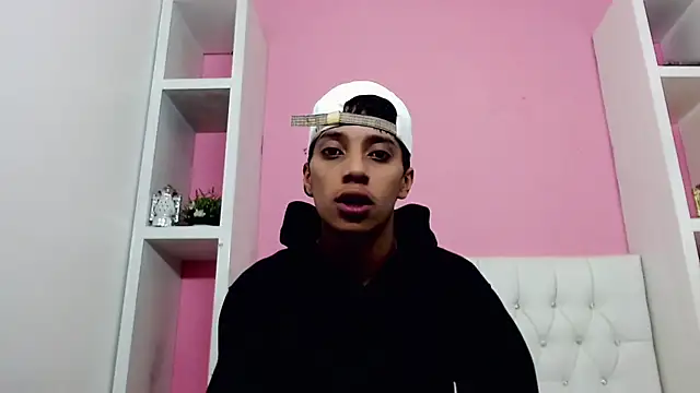 Snapshot of jl_brayan12 chatting on June 2026 03:44:02 PM jl brayan12 online show from June 2026 03:44:02 PM