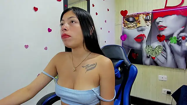 tamara bloom20xx online show from July 2026 08:00:02 PM