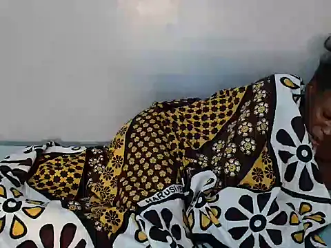 Snapshot of lue_bianca chatting on May 2026 12:19:01 AM lue bianca online show from May 2026 12:19:01 AM