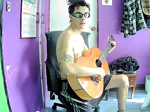 crisanto8 online show from May 2026 07:55:02 PM