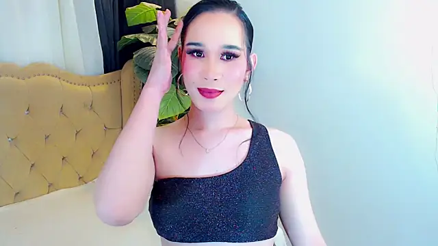 LexiLoreOnTop online show from May 2026 06:04:01 PM