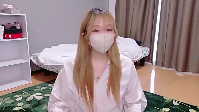 Riona H online show from May 2026 03:58:01 AM