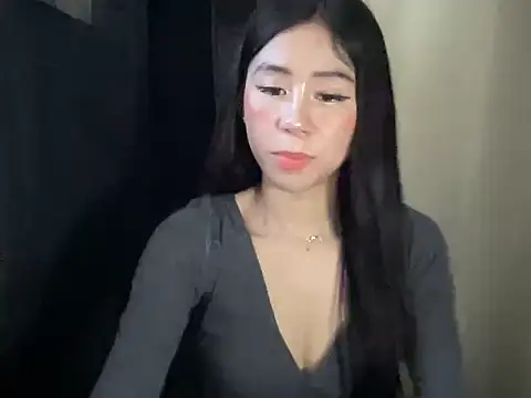 amberluiss online show from July 2026 12:06:02 AM