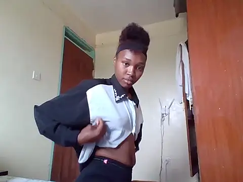 Snapshot of ebonysylvia chatting on May 2026 07:38:01 AM ebonysylvia online show from May 2026 07:38:01 AM