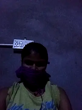 Snapshot of Tiyaasa chatting on May 2026 11:57:01 PM Tiyaasa online show from May 2026 11:57:01 PM