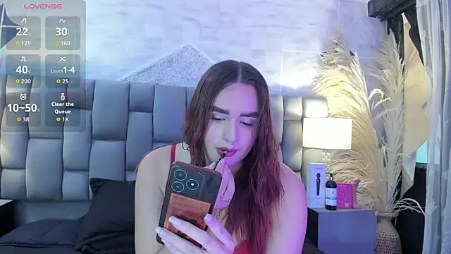 Snapshot of CleoFoxxx_ chatting on June 2026 09:40:01 PM CleoFoxxx online show from June 2026 09:40:01 PM