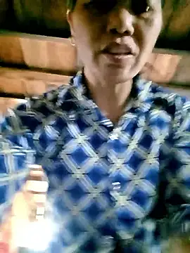 Snapshot of Elfledaa chatting on June 2026 03:37:02 AM Elfledaa online show from June 2026 03:37:02 AM