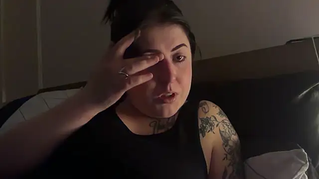 Snapshot of LucyLou31 chatting on June 2026 12:55:02 AM LucyLou31 online show from June 2026 12:55:02 AM