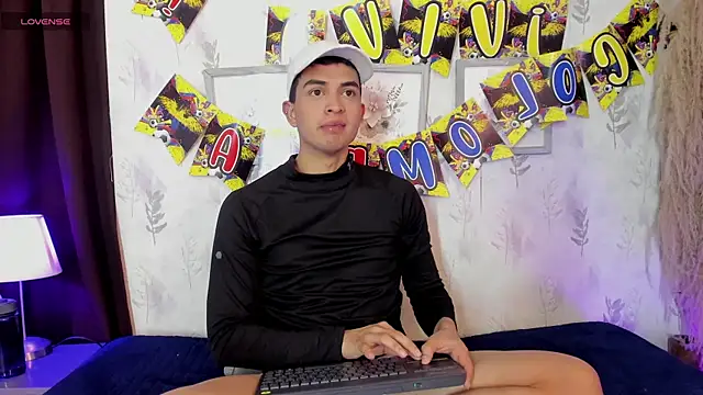 Snapshot of willy_diamond chatting on July 2026 08:04:01 PM willy diamond online show from July 2026 08:04:01 PM