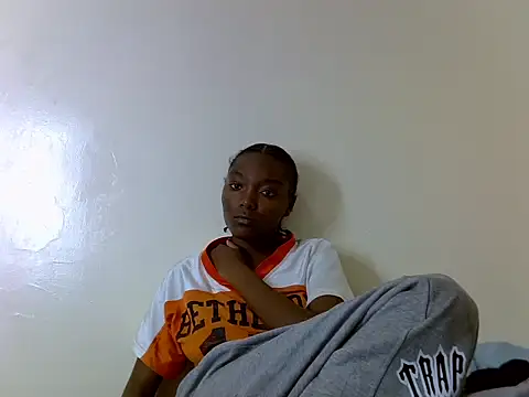 Tasha Arianah online show from July 2026 09:51:01 PM