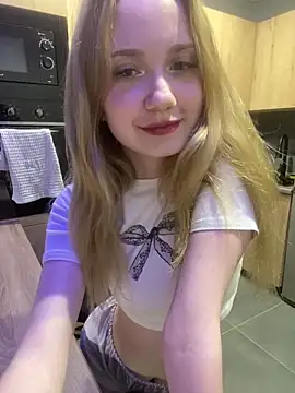 Snapshot of MiraNight chatting on May 2026 03:08:01 PM MiraNight online show from May 2026 03:08:01 PM