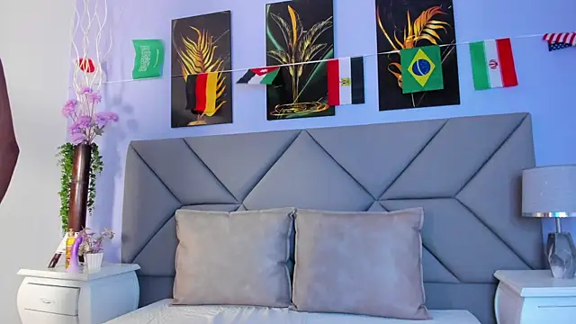 Snapshot of Brenda_n_Steven chatting on June 2026 11:35:01 AM Brenda n Steven online show from June 2026 11:35:01 AM