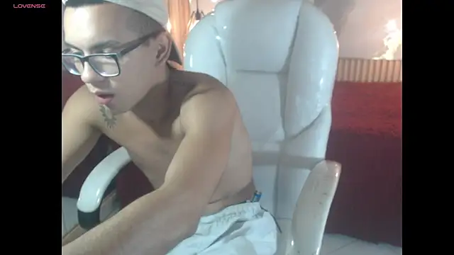 Snapshot of maximiliano_hotdevil chatting on May 2026 02:09:02 AM maximiliano hotdevil online show from May 2026 02:09:02 AM