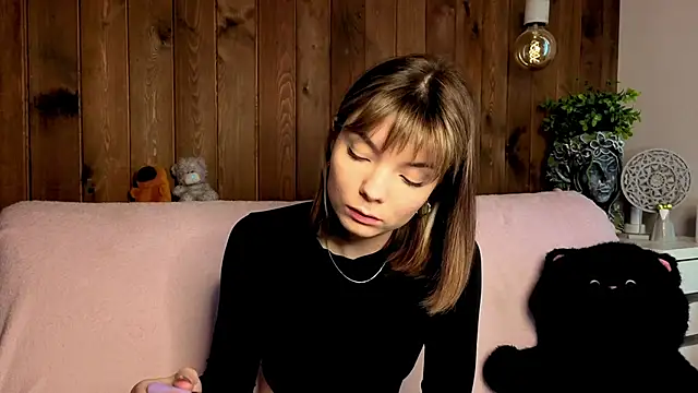 Snapshot of IvoryPesante chatting on June 2026 09:11:02 AM IvoryPesante online show from June 2026 09:11:02 AM