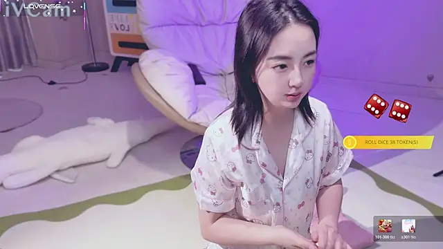 Snapshot of qianqianliao chatting on June 2026 04:18:02 AM qianqianliao online show from June 2026 04:18:02 AM