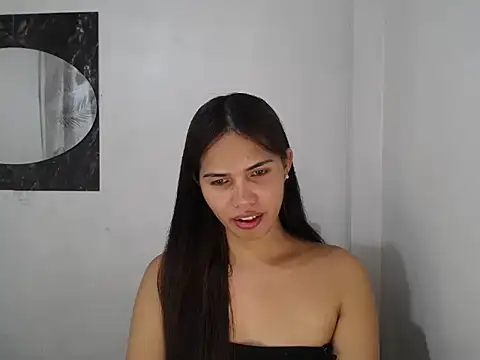 Snapshot of Bella_cum69 chatting on June 2026 05:32:02 AM Bella cum69 online show from June 2026 05:32:02 AM