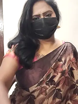 Snapshot of Meera_mia chatting on June 2026 07:45:01 PM Meera mia online show from June 2026 07:45:01 PM