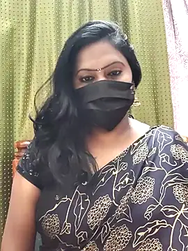 Snapshot of Meera_mia chatting on June 2026 07:47:02 AM Meera mia online show from June 2026 07:47:02 AM