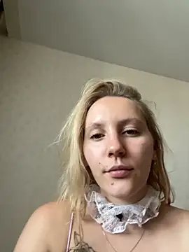 Snapshot of Ann_first_kiss chatting on June 2026 05:19:02 AM Ann first kiss online show from June 2026 05:19:02 AM
