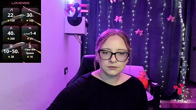Snapshot of JuliNy_x chatting on May 2026 01:19:01 PM JuliNy x online show from May 2026 01:19:01 PM