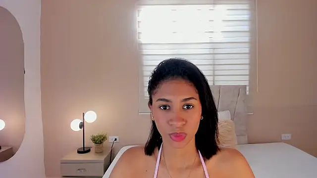 NIAH JADET online show from June 2026 12:51:01 PM