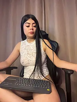 Snapshot of samy_rivers chatting on May 2026 02:14:01 PM samy rivers online show from May 2026 02:14:01 PM