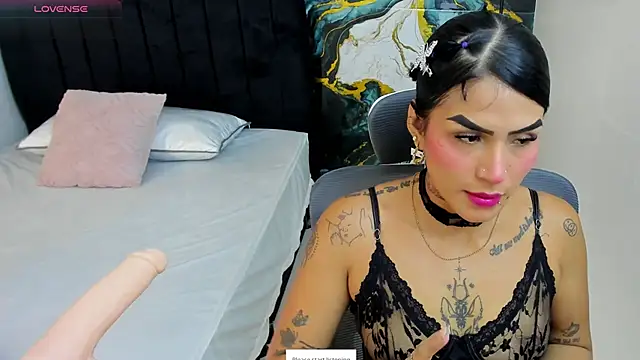 Snapshot of Alanna_Wild chatting on June 2026 05:58:02 PM Alanna Wild online show from June 2026 05:58:02 PM
