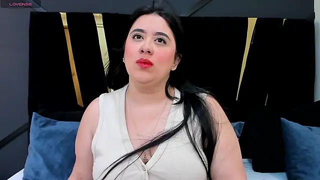 maite graay online show from June 2026 12:03:02 PM
