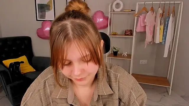 Jessica West  online show from June 2026 01:35:01 PM