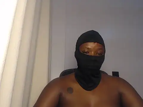 Snapshot of Ebony_heat chatting on June 2026 05:47:02 PM Ebony heat online show from June 2026 05:47:02 PM