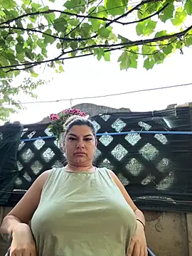 Snapshot of evaxxxcurvyxxx chatting on May 2026 06:32:01 AM evaxxxcurvyxxx online show from May 2026 06:32:01 AM