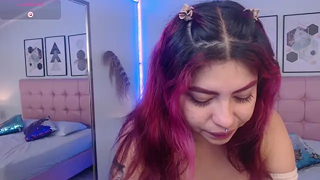 LilMoon  online show from July 2026 12:08:01 PM