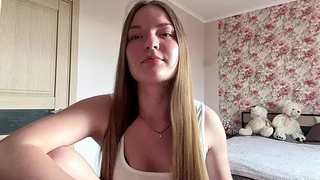 Snapshot of lizzzanatooo chatting on June 2026 03:36:01 PM lizzzanatooo online show from June 2026 03:36:01 PM
