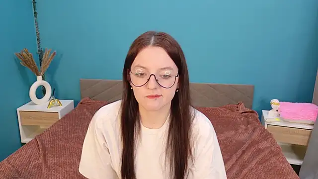 Ava Nilson online show from June 2026 11:01:02 AM