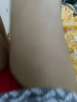 Saraqueen11 online show from May 2026 11:06:01 AM