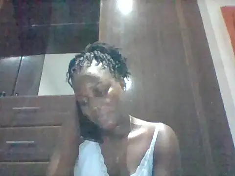 Snapshot of zainaxxxxx chatting on June 2026 07:42:01 PM zainaxxxxx online show from June 2026 07:42:01 PM