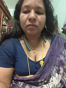 Tamil-kaviya98 online show from June 2026 05:45:02 PM