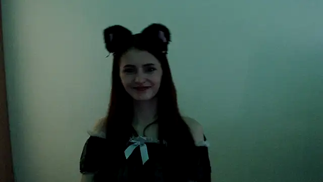 Snapshot of ViolaHot_ chatting on May 2026 09:17:01 AM ViolaHot online show from May 2026 09:17:01 AM