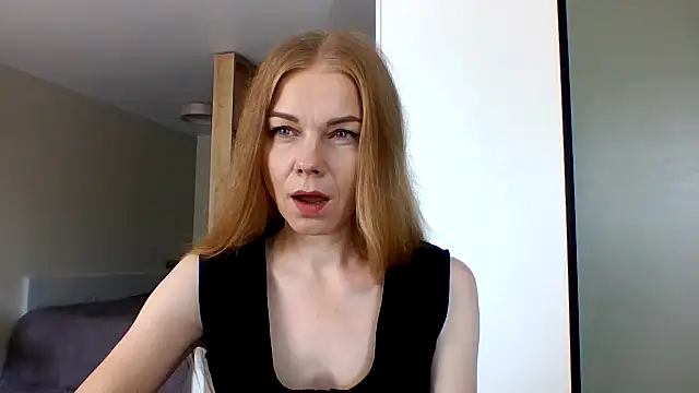 Snapshot of Tina5394 chatting on July 2026 06:07:02 AM Tina5394 online show from July 2026 06:07:02 AM