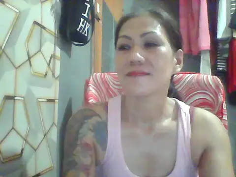 Snapshot of pinayheartaker chatting on June 2026 05:16:02 AM pinayheartaker online show from June 2026 05:16:02 AM